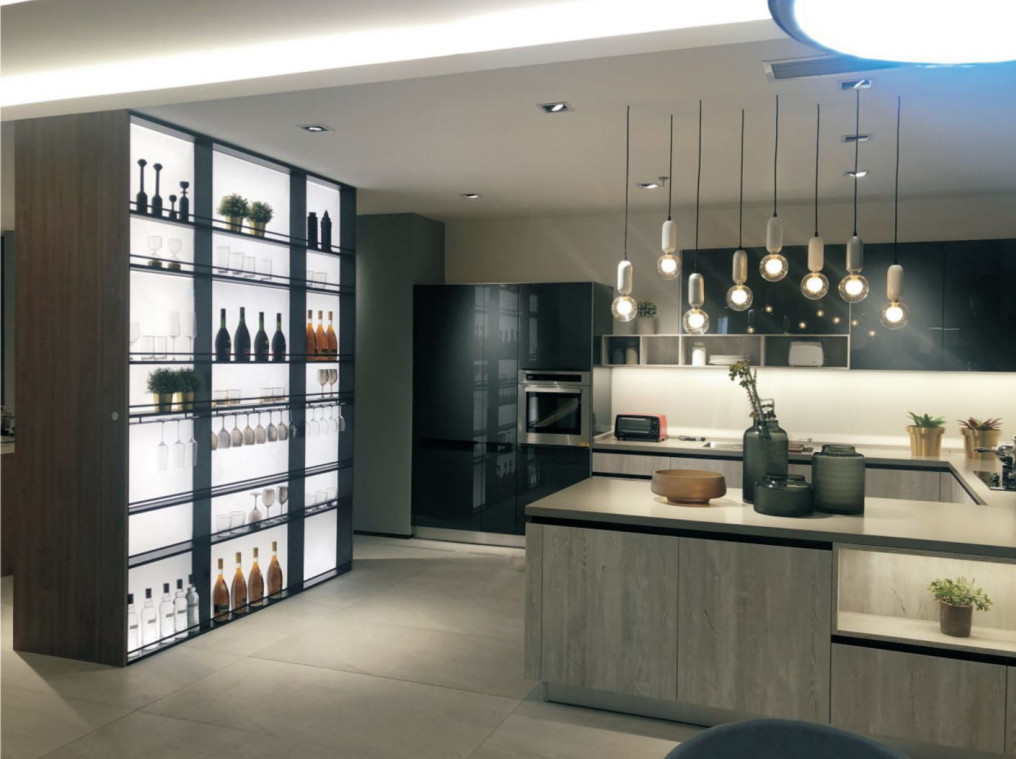 Mobiliário Led Light Alumínio Prateleiras Mural Montado Pendente Parede Prateleira de Vinho Para Casa